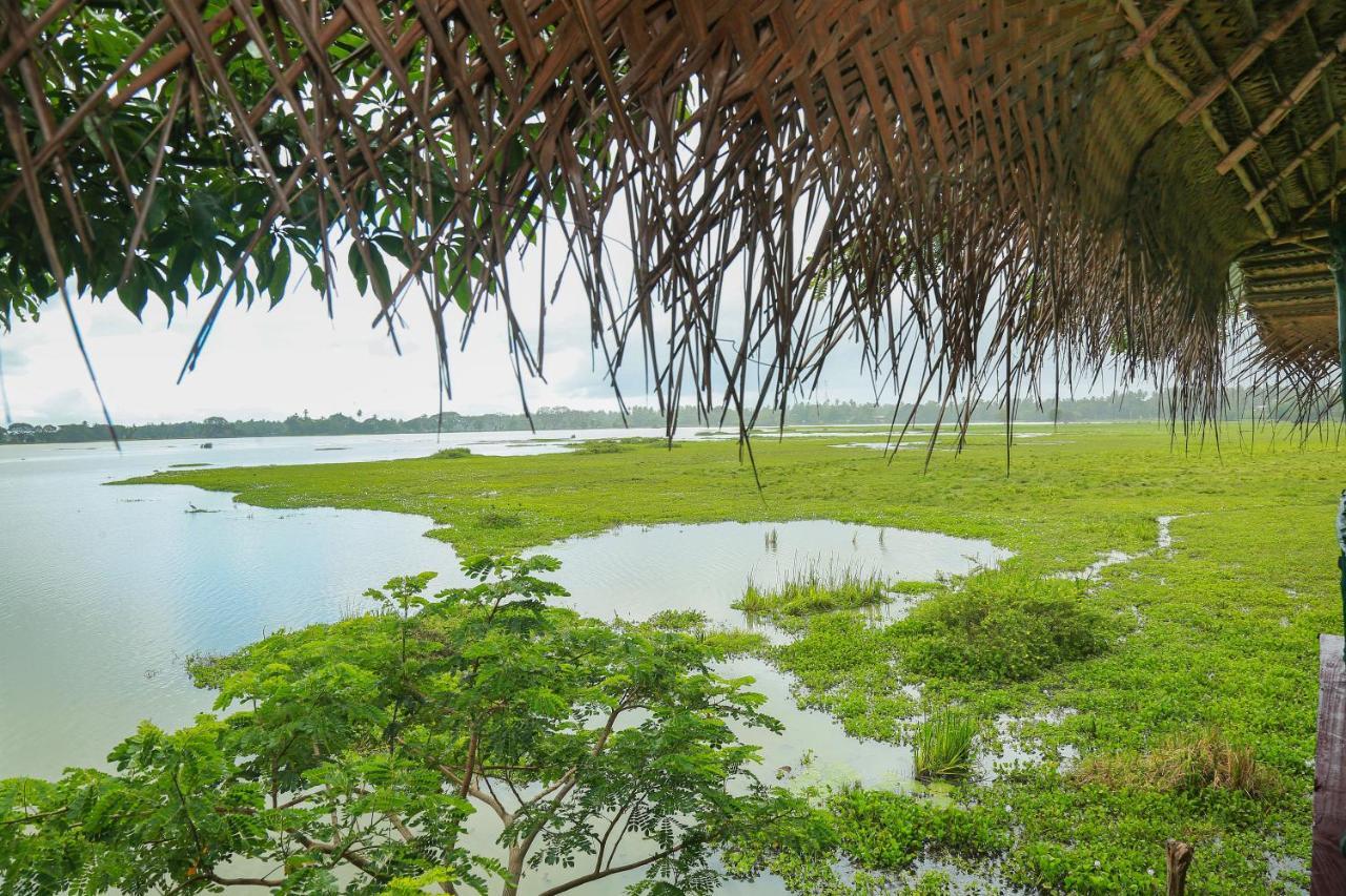 Lake Face Cabana Tissamaharama Exterior foto